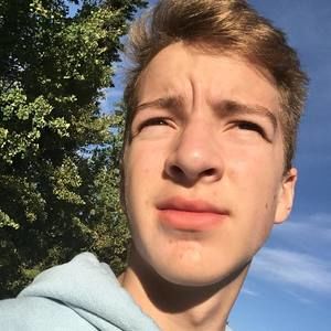 Meet your Posher, Jonathan